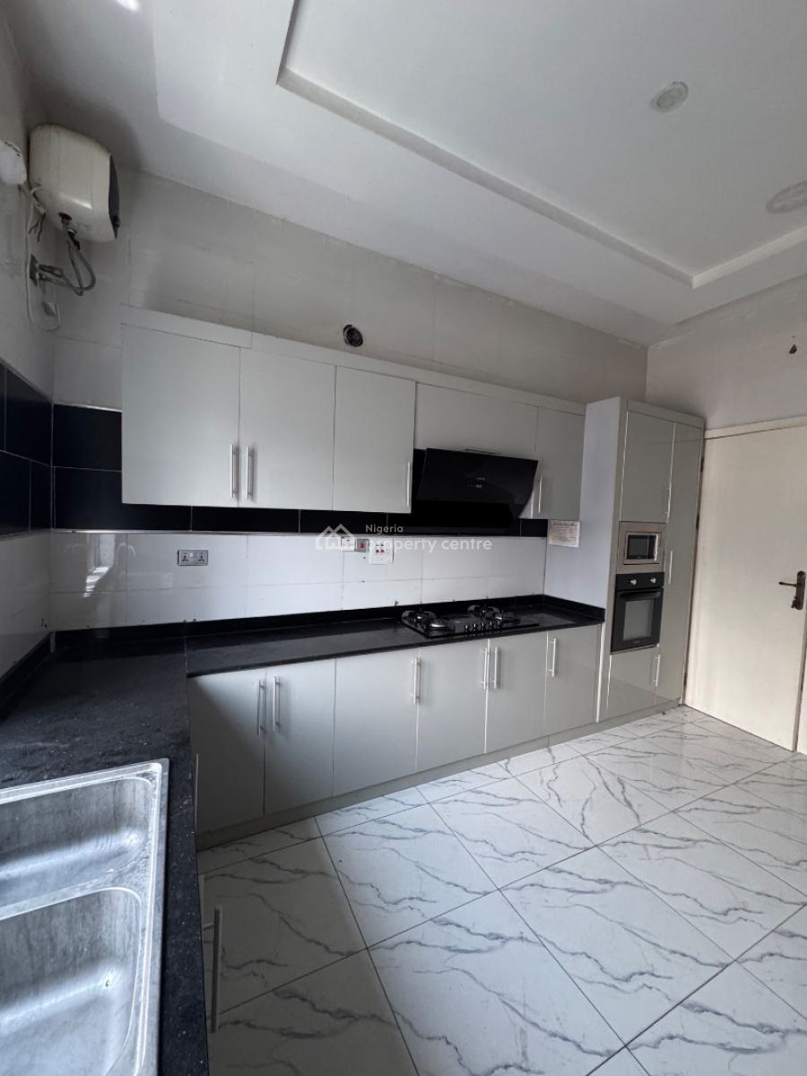 Spacious 3 Bedroom Apartment, Canal West Estate, Osapa, Lekki, Lagos, Flat / Apartment for Rent