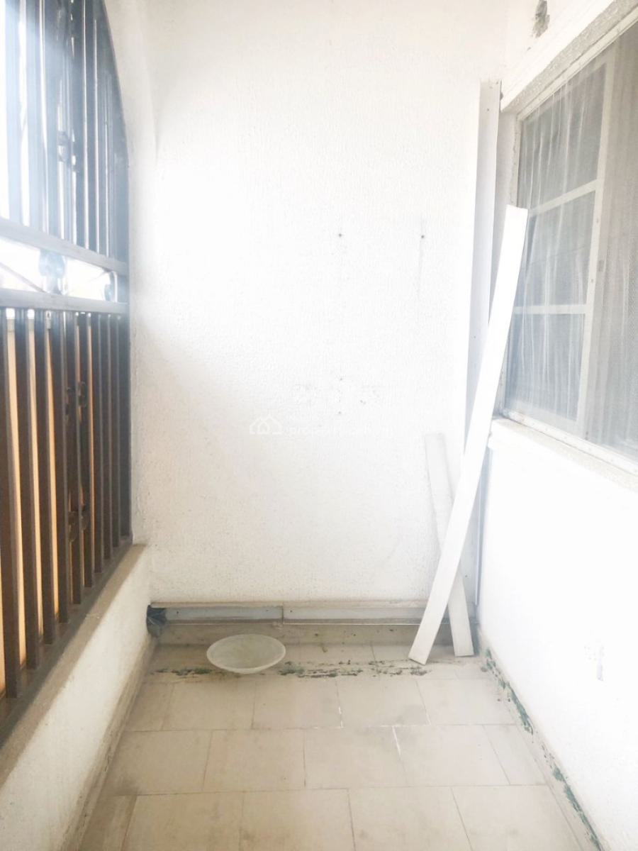 Well Maintained & Spacious 3 Bedroom Apartment, Gra Phase 1, Magodo, Lagos, Flat / Apartment for Rent