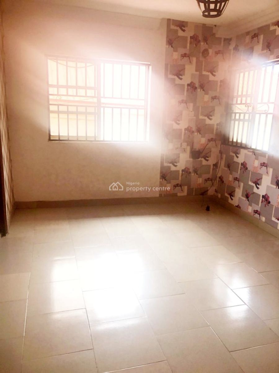 Well Maintained & Spacious 3 Bedroom Apartment, Gra Phase 1, Magodo, Lagos, Flat / Apartment for Rent