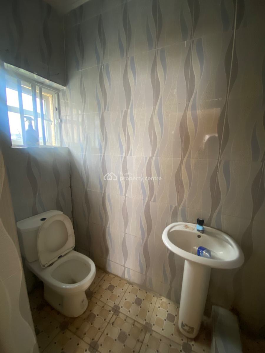 Super Affordable 2 Bedroom Apartment, United Estate Axis, Sangotedo, Ajah, Lagos, Flat / Apartment for Rent