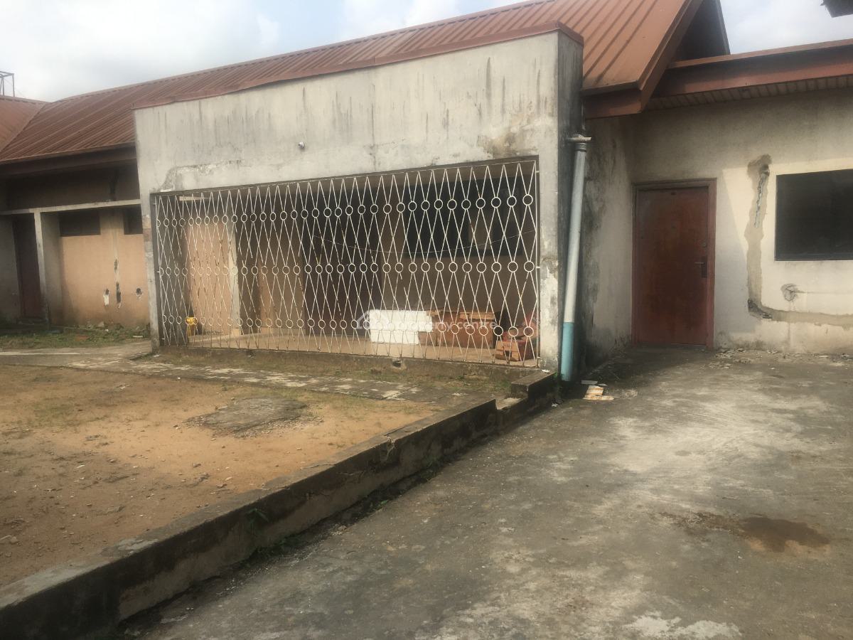 6 Bedrooms Detached Bungalow, Coker Road, Ilupeju, Lagos, Office Space for Rent