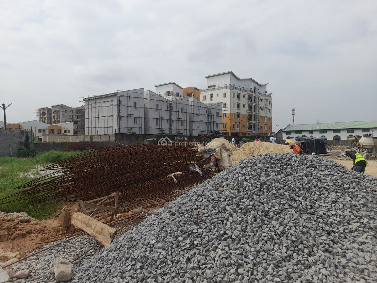 Studio Apartment Opportunity to Co-own a Cashflow Asset with a Gym, Off Herbert Macauley Way Prime Shortlet Location to Yaba Rail Station, Alagomeji, Yaba, Lagos, House for Sale
