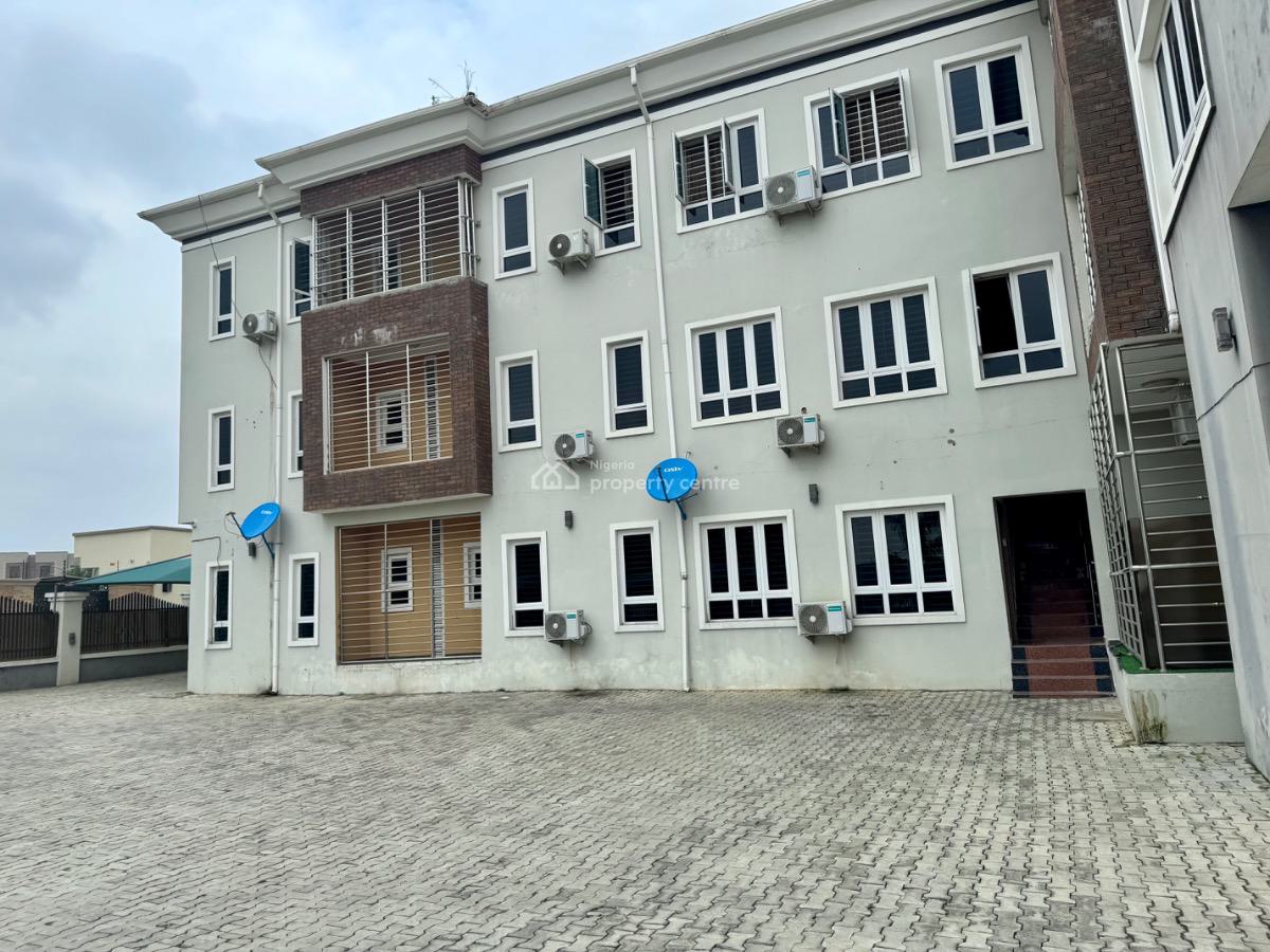 Luxurious 3bedroom Flat with a Room Bq in a Serene Quite Neighborhood, Jahi, Jahi, Abuja, Flat / Apartment for Rent