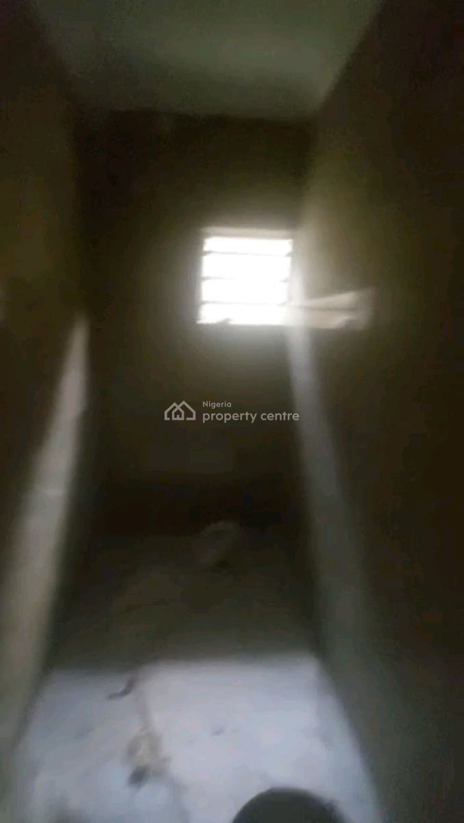 a Decent and Standard Miniflat, Groundfloor with 1toilet and Bath, Off Market Street, Shomolu, Lagos, Mini Flat (room and Parlour) for Rent