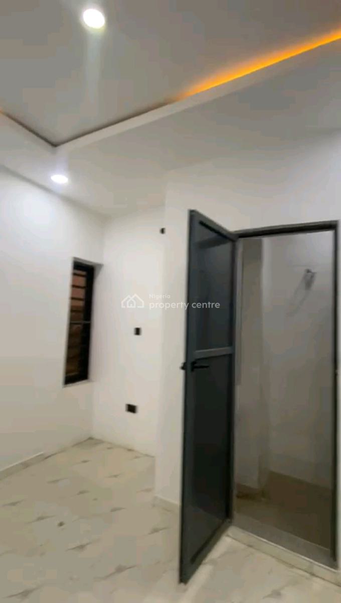 Newly Built Tastefully Spacious 3bedrm Apartment All Tilled Pop, Soluyi, Gbagada, Lagos, Flat / Apartment for Rent