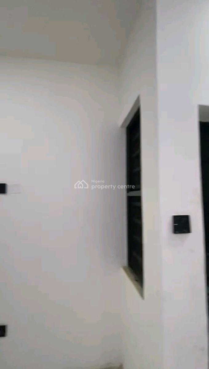 Newly Built Tastefully Spacious 3bedrm Apartment All Tilled Pop, Soluyi, Gbagada, Lagos, Flat / Apartment for Rent