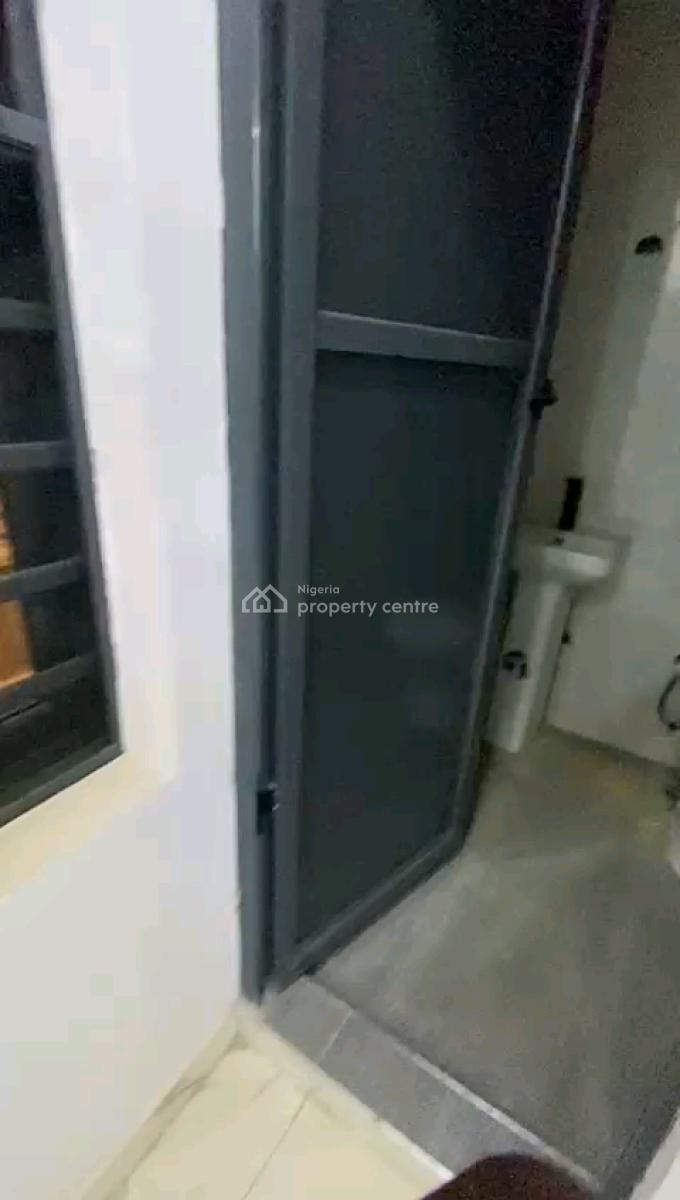 Newly Built Tastefully Spacious 3bedrm Apartment All Tilled Pop, Soluyi, Gbagada, Lagos, Flat / Apartment for Rent