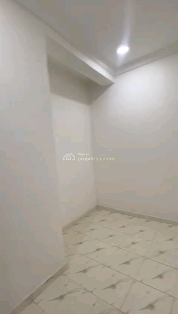 Newly Built Tastefully Spacious 2bedrm Apartment Ground Flat, Soluyi, Gbagada, Lagos, Flat / Apartment for Rent