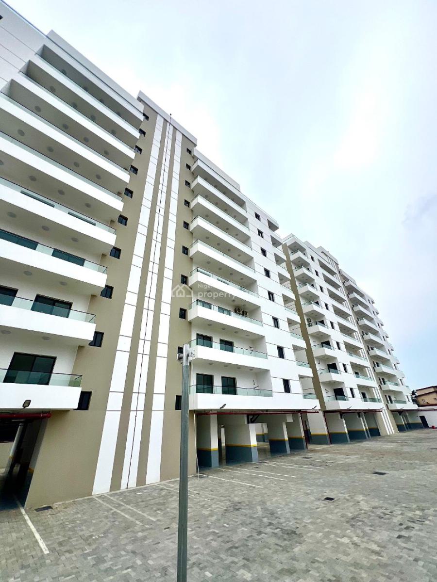 Luxury 4 Bed Apartment with Gym, Pool & Rooftop, in a Secured Location in Banana Island, Ikoyi, Lagos, Flat / Apartment for Rent