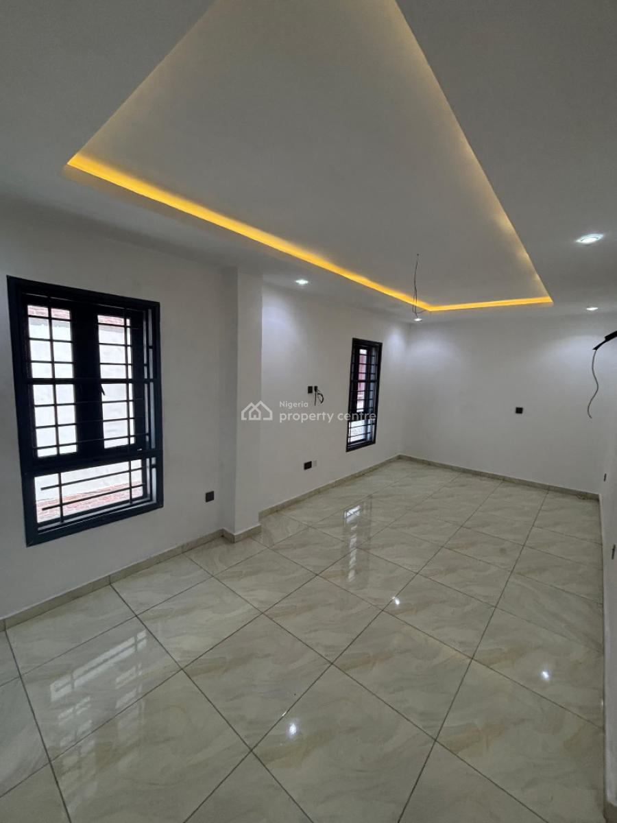 Sophisticated 4 Bedroom Terrace  Duplex with a Bq Family Friendly, Ikate Elegushi, Lekki, Lagos, Terraced Duplex for Sale