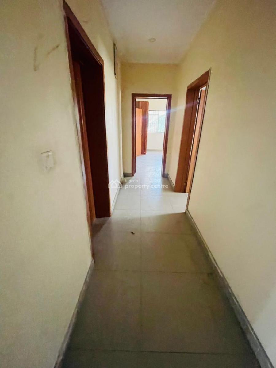Close to The Express Upstairs of, Sangotedo, Ajah, Lagos, Flat / Apartment for Rent