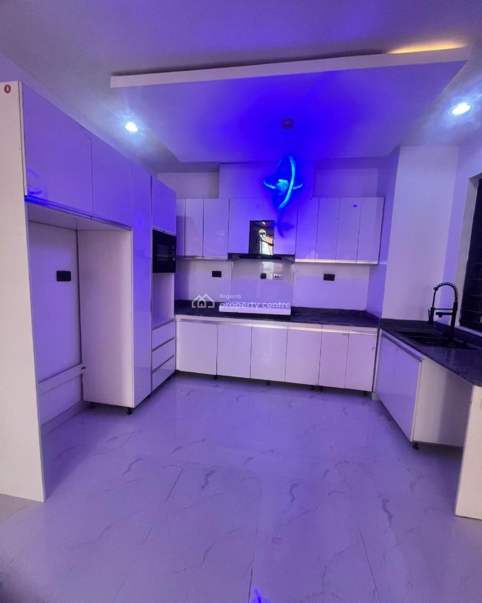 2 Bedroom Apartment, Ikate Elegushi, Lekki, Lagos, Flat / Apartment for Sale