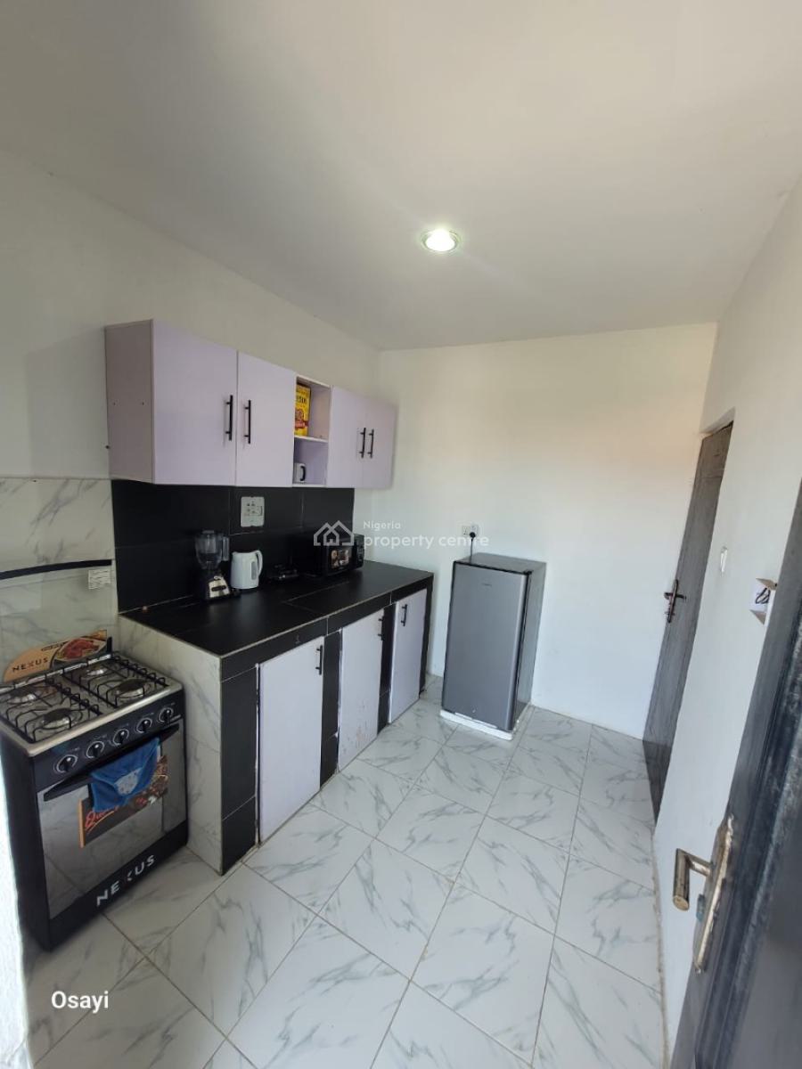 2 Bedroom Apartment Available, Ilasan, Ikate, Lekki, Lagos, Flat / Apartment for Rent
