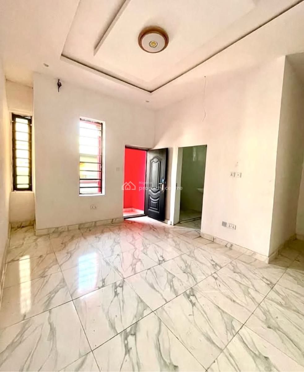 3 Bedroom Terrace, Abraham Adesanya Axis, Ajah, Lagos, Terraced Duplex for Sale