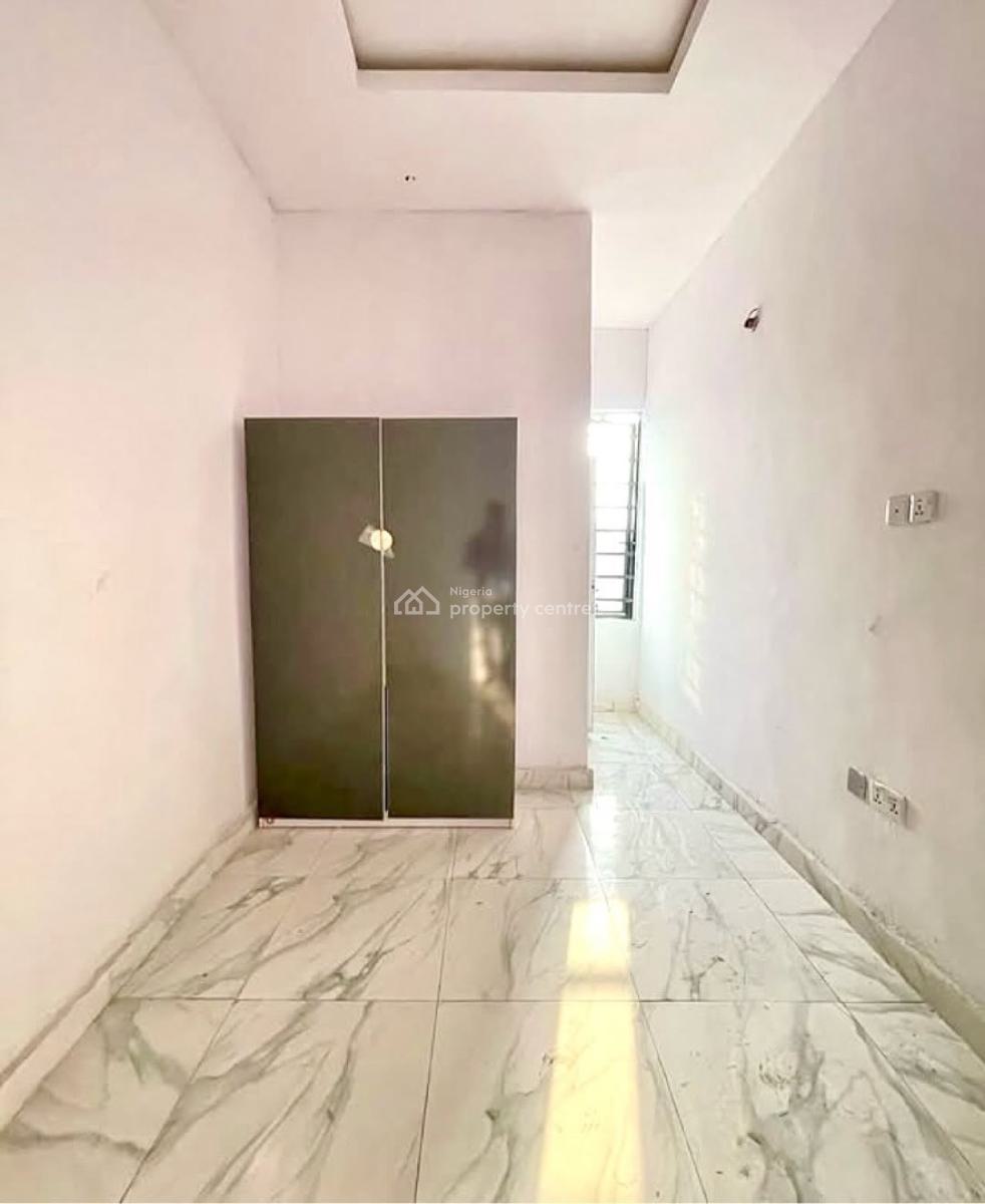 3 Bedroom Terrace, Abraham Adesanya Axis, Ajah, Lagos, Terraced Duplex for Sale