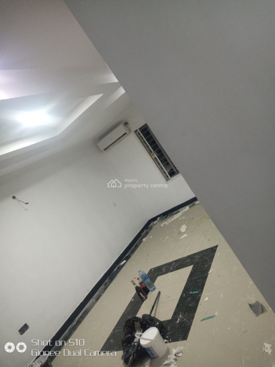 Standard Partially Furnished Studio Flat (one Room Self-contained), New Horizon 1 Estate, Lekki Gardens, Lekki, Lagos, Flat / Apartment for Rent