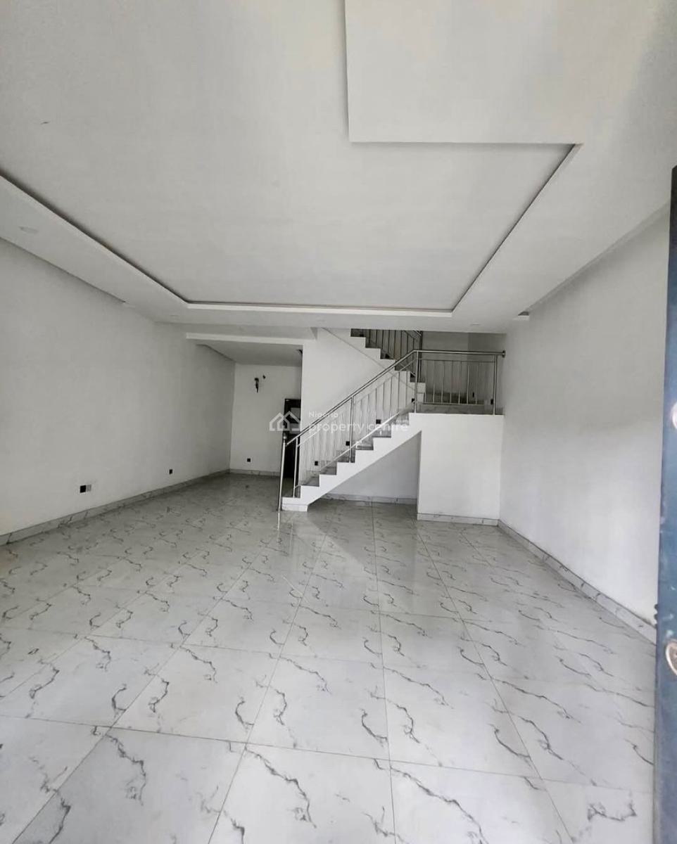 Fully-serviced 4-bed Terrace, Mobile Road, Lekki, Lagos, Terraced Duplex for Rent
