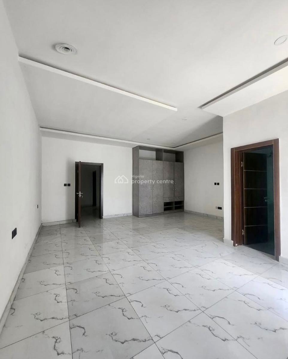 Fully-serviced 4-bed Terrace, Mobile Road, Lekki, Lagos, Terraced Duplex for Rent