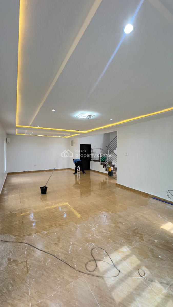 Neatly Renovated 4 Bedroom Semi Detached Duplex + Bq, Mabushi, Mabushi, Abuja, Semi-detached Duplex for Rent