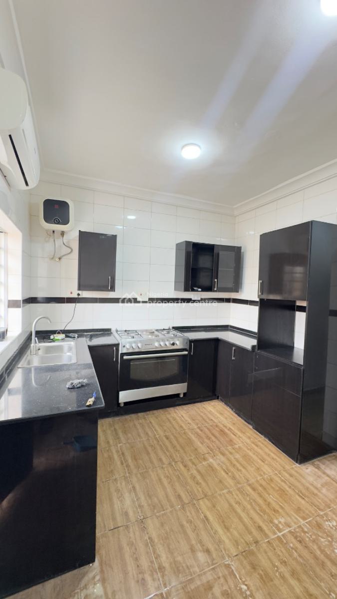 Neatly Renovated 4 Bedroom Semi Detached Duplex + Bq, Mabushi, Mabushi, Abuja, Semi-detached Duplex for Rent