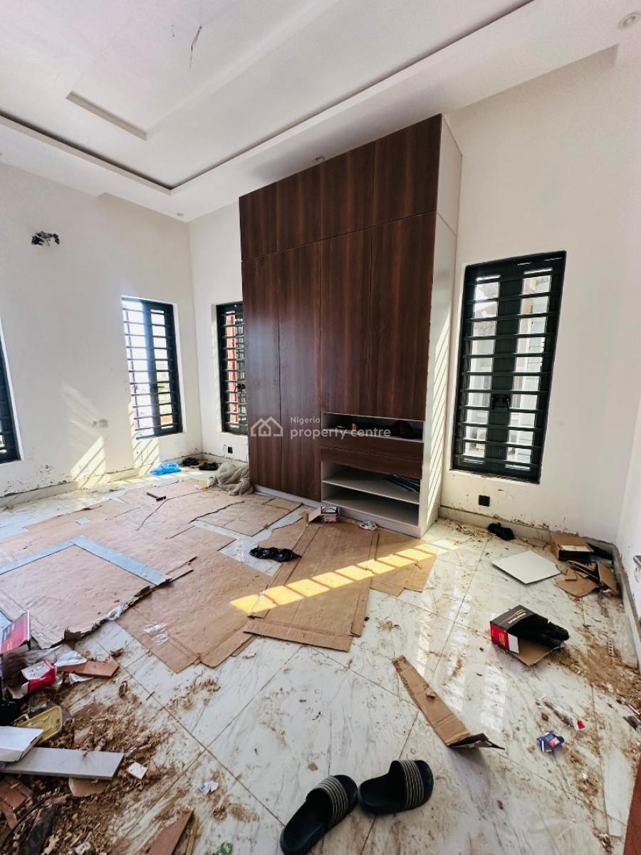 Uniquely Styled  5 Bedroom Fully Detached Duplex with Bq, Gra, Ogudu, Lagos, Semi-detached Duplex for Sale