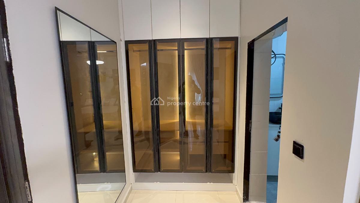 Luxury Fully Furnished 2bedroom Flat in a Nice Quiet Neighborhood, Gilmore, Jahi, Abuja, Flat / Apartment for Sale