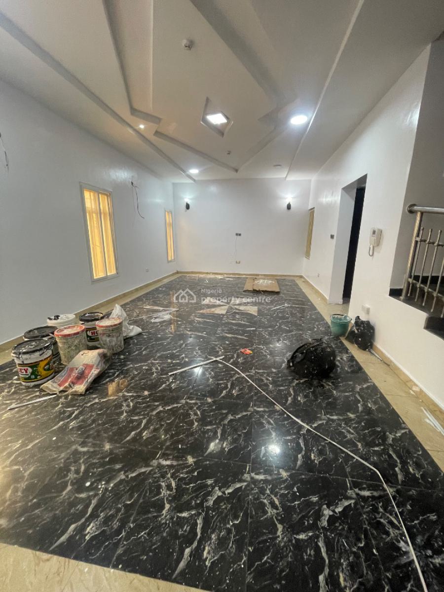 3 Bedroom Maisonnette, Right Hand Side, Lekki Phase 1, Lekki, Lagos, Terraced Duplex for Rent