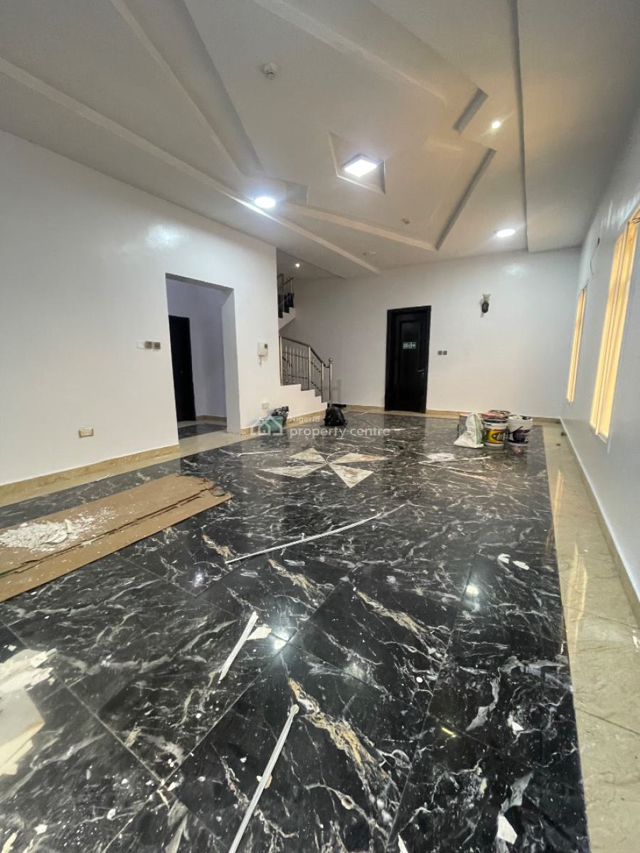 3 Bedroom Maisonnette, Right Hand Side, Lekki Phase 1, Lekki, Lagos, Terraced Duplex for Rent