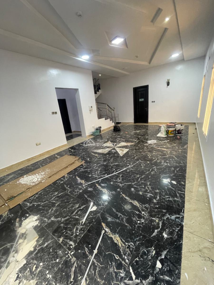 3 Bedroom Maisonnette, Right Hand Side, Lekki Phase 1, Lekki, Lagos, Terraced Duplex for Rent