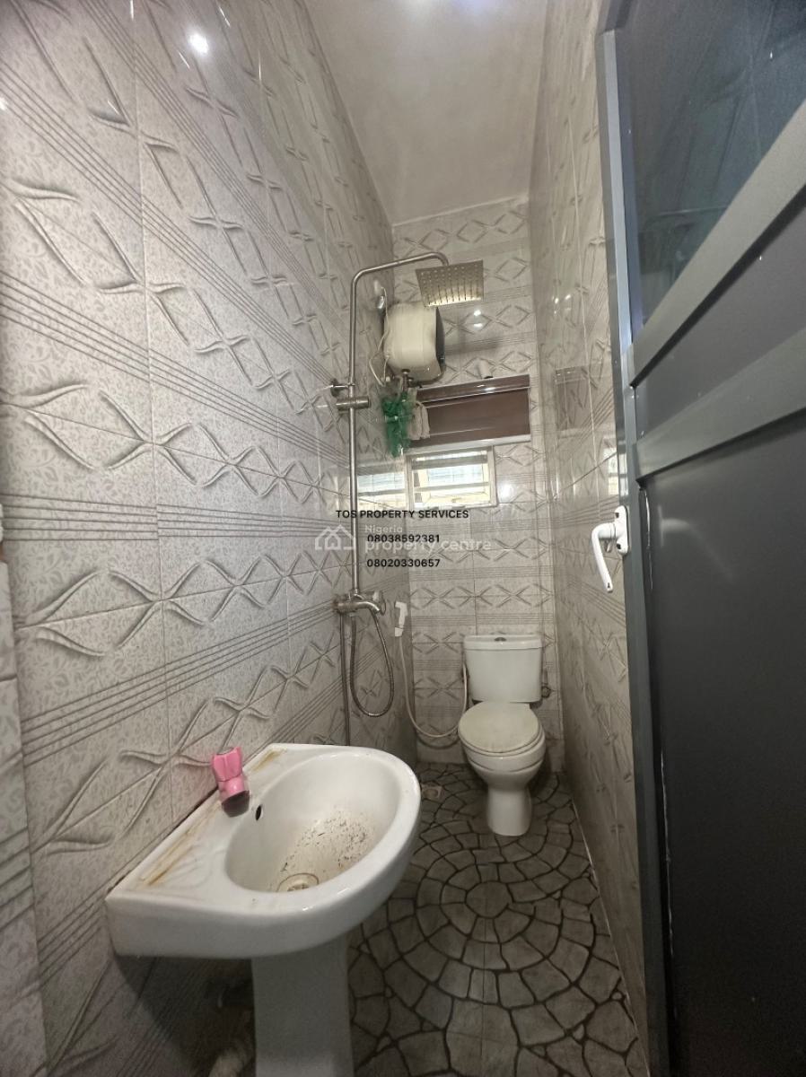 Nice & Spacious 1 Room Self-contained Flat, Alagomeji, Alagomeji, Yaba, Lagos, Self Contain (single Rooms) for Rent