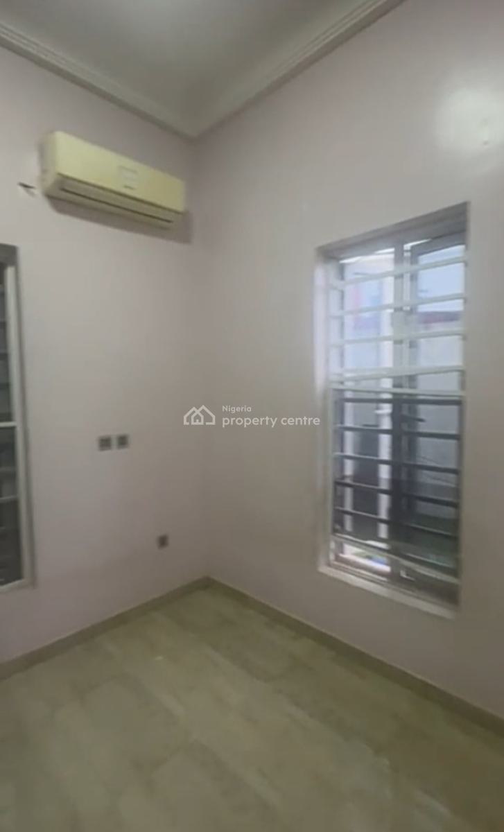 Compact Bedroom( Downstairs) with Air Conditioner, Van Daniels Estate Orchid Road, Lekki, Lagos, Self Contain (single Rooms) for Rent