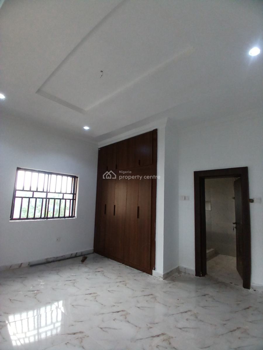 Well Renovated 3 Bedroom Block of Flat, Asokoro Abuja Diplomatic Zone, Asokoro District, Abuja, House for Rent