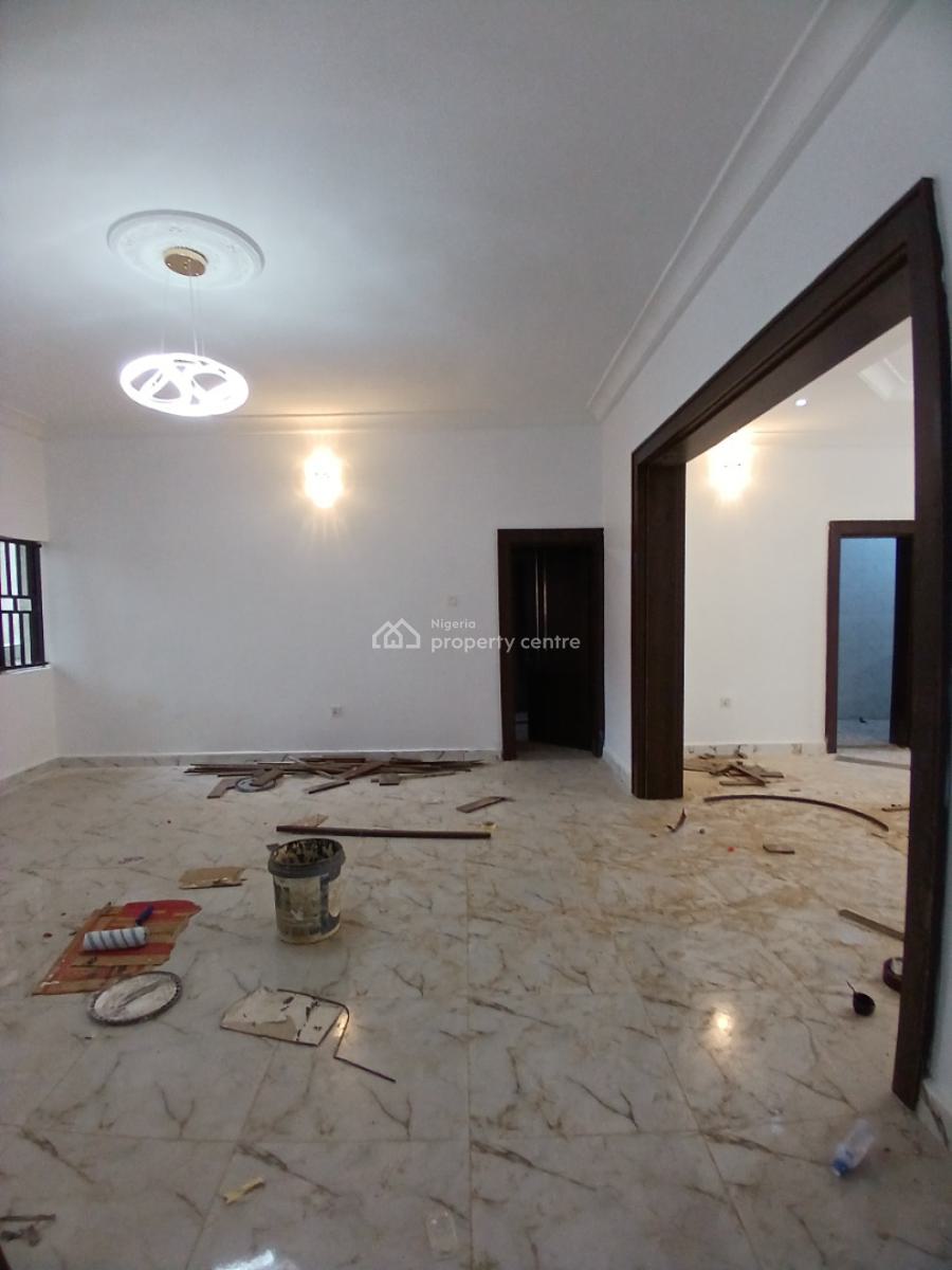 Well Renovated 3 Bedroom Block of Flat, Asokoro Abuja Diplomatic Zone, Asokoro District, Abuja, House for Rent