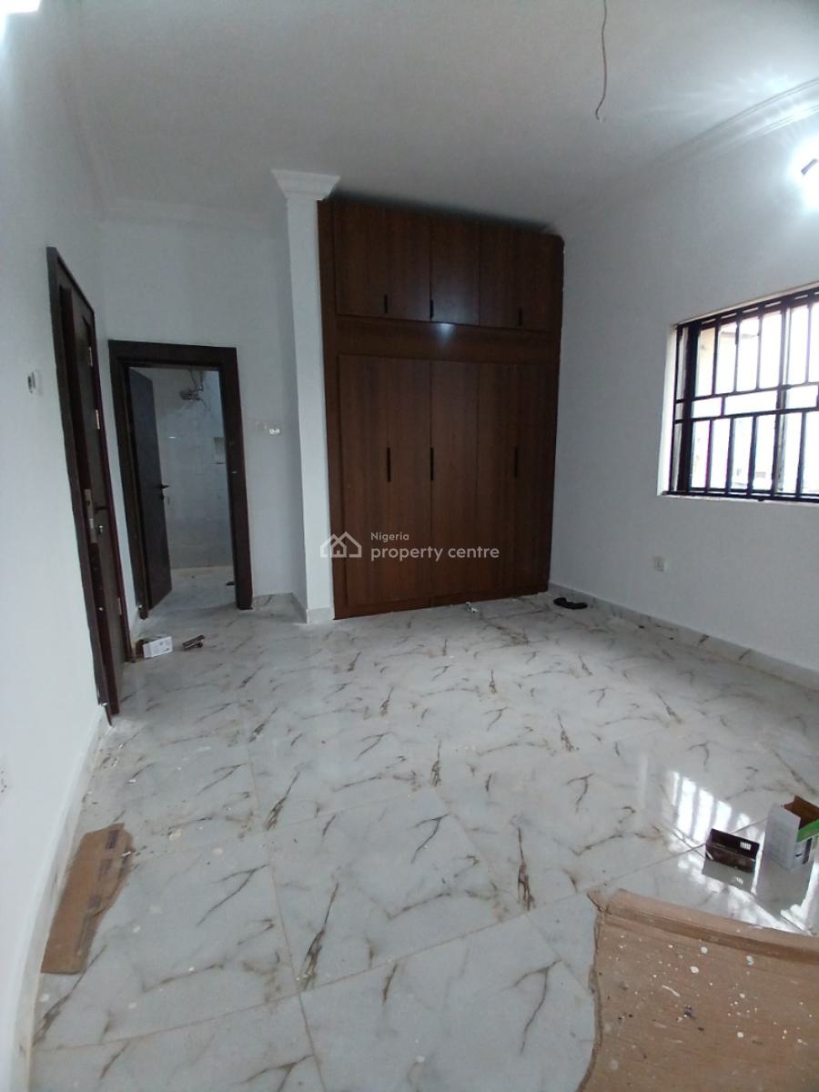 Well Renovated 3 Bedroom Block of Flat, Asokoro Abuja Diplomatic Zone, Asokoro District, Abuja, House for Rent