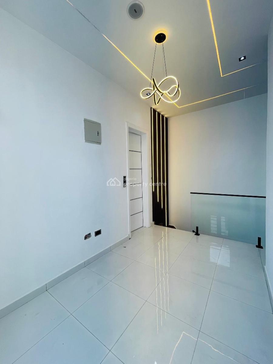Exquisitely Carved 4 Bed Semi-detached Duplex with Bq, Ikota, Lekki, Lagos, Semi-detached Duplex for Sale