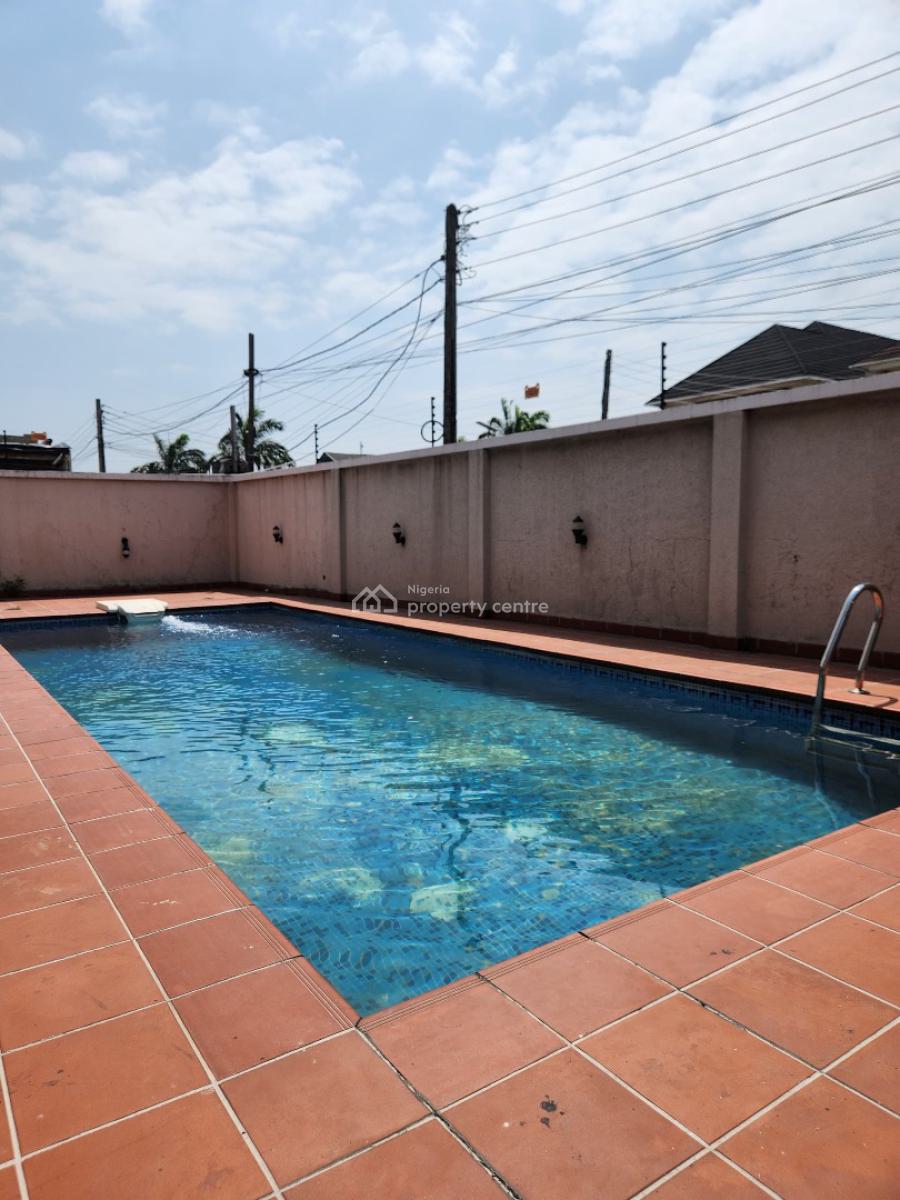 Spacious Fully Serviced 3-bedroom Terrace Duplex + Bq, Lekki Phase 1, Lekki Phase 1, Lekki, Lagos, Terraced Duplex for Rent