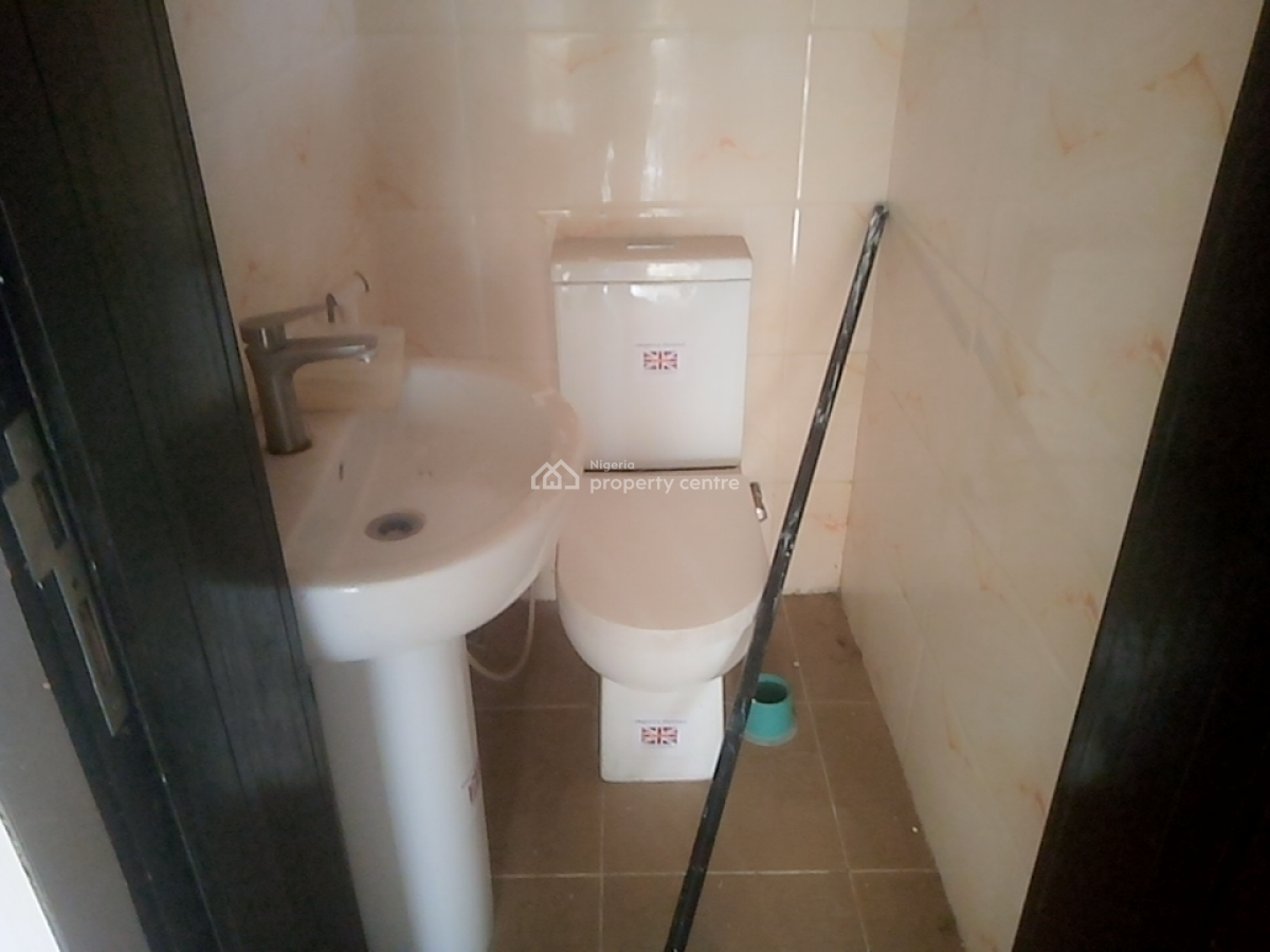 a Neatly and Massively Built 4 Bedroom Duplex and a Bq, Osapa, Lekki, Lagos, Semi-detached Duplex for Rent