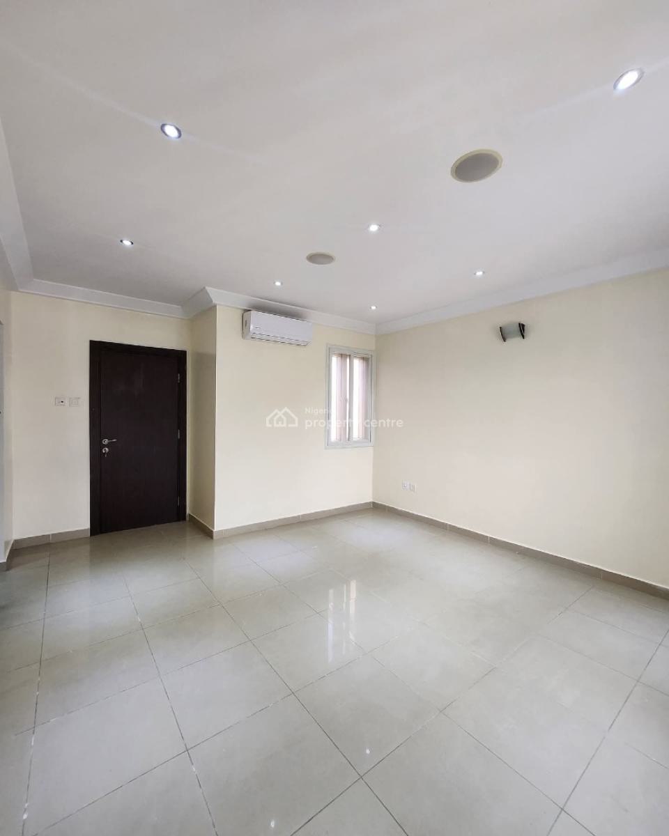 Well Maintained 3 Bedroom Terrace, Lekki Phase 1, Lekki, Lagos, Terraced Duplex for Rent
