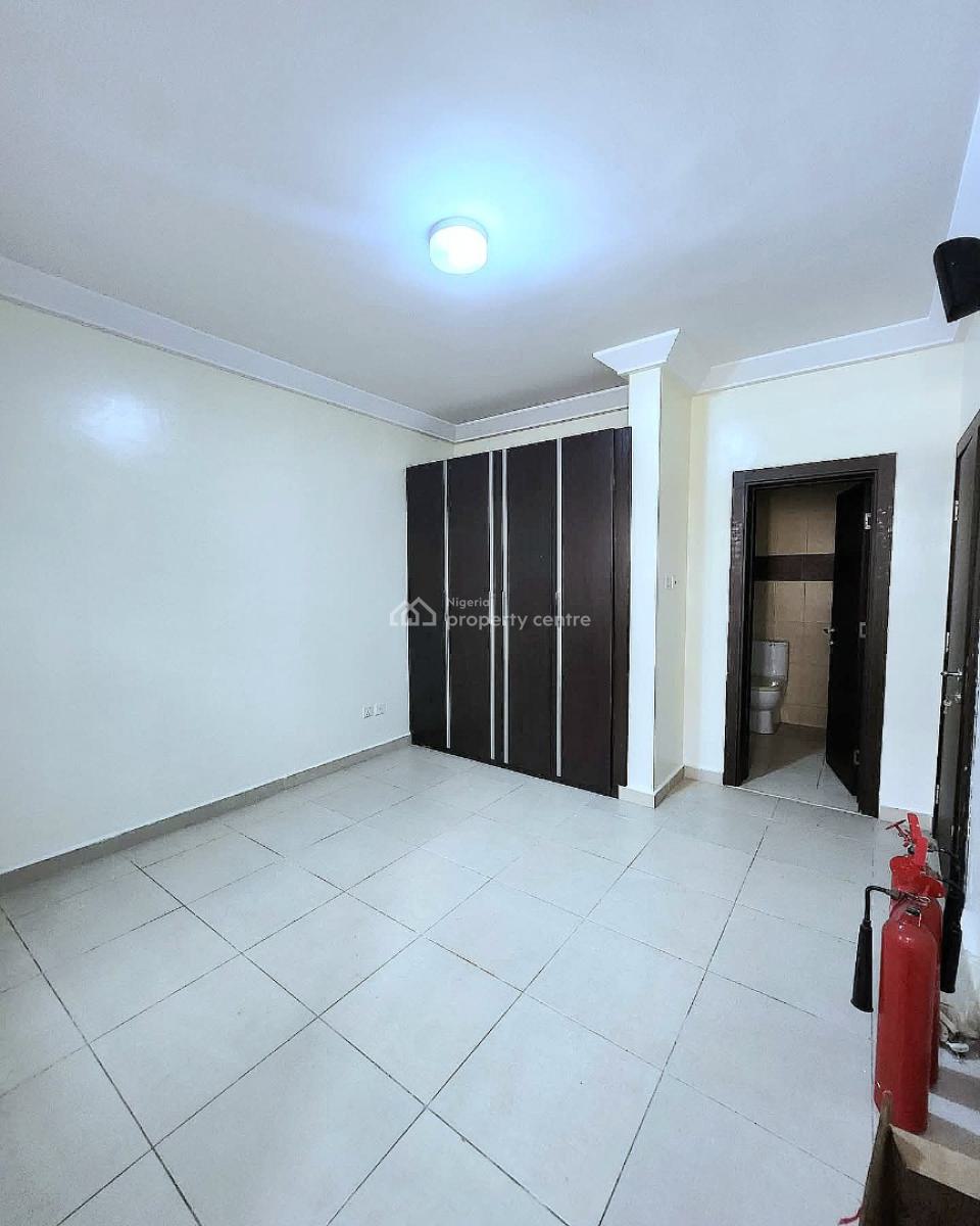 Well Maintained 3 Bedroom Terrace, Lekki Phase 1, Lekki, Lagos, Terraced Duplex for Rent