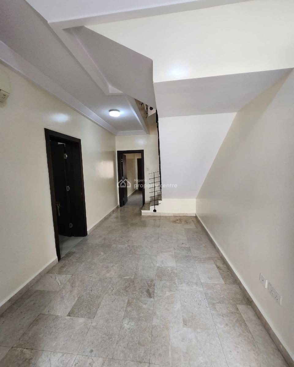 Well Maintained 3 Bedroom Terrace, Lekki Phase 1, Lekki, Lagos, Terraced Duplex for Rent