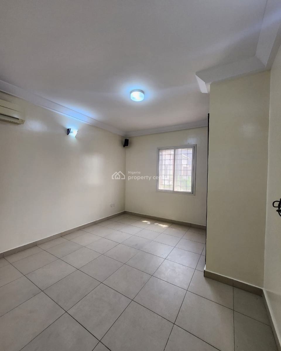 Well Maintained 3 Bedroom Terrace, Lekki Phase 1, Lekki, Lagos, Terraced Duplex for Rent