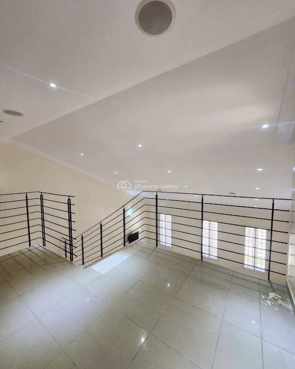 Well Maintained 3 Bedroom Terrace, Lekki Phase 1, Lekki, Lagos, Terraced Duplex for Rent