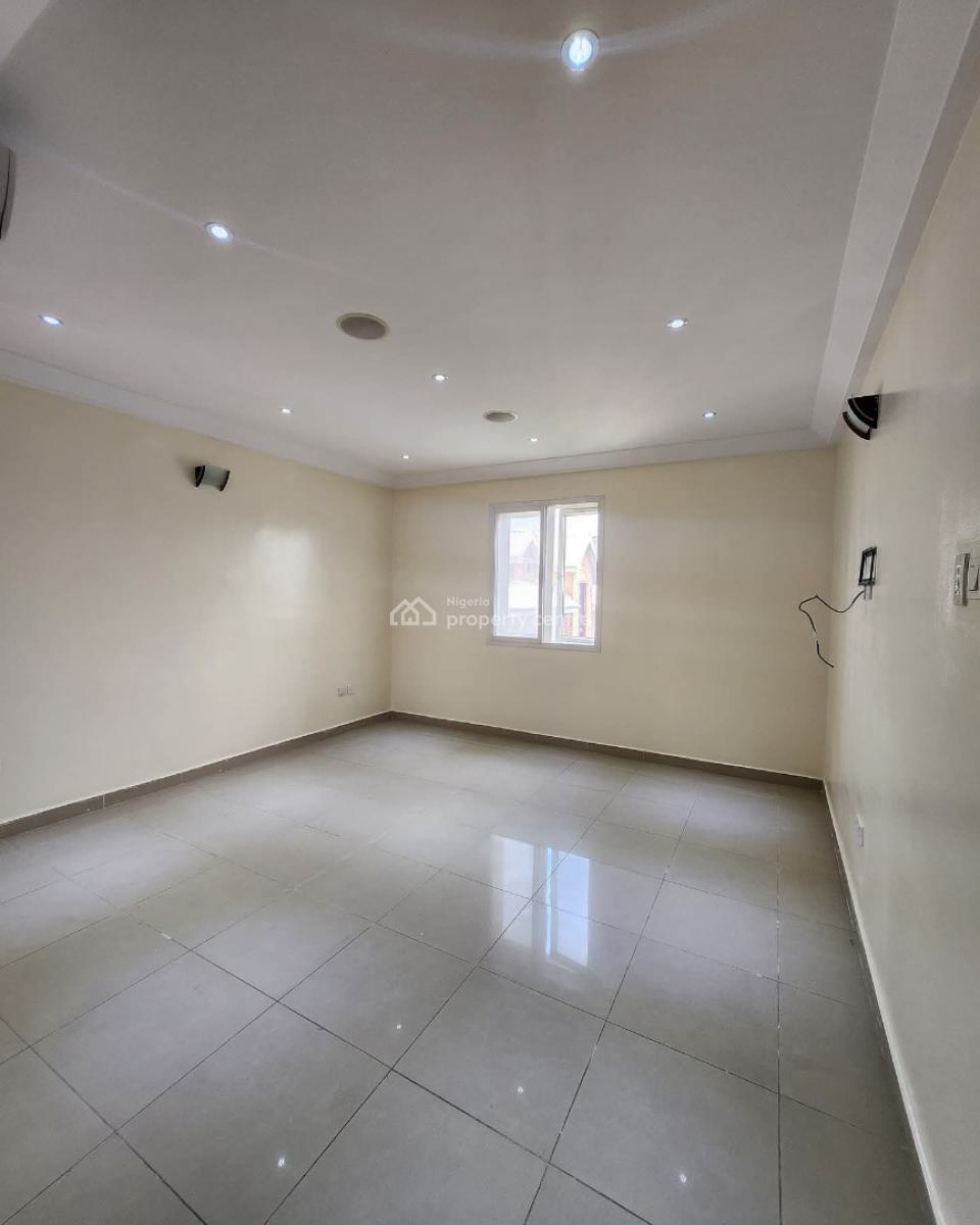 Well Maintained 3 Bedroom Terrace, Lekki Phase 1, Lekki, Lagos, Terraced Duplex for Rent