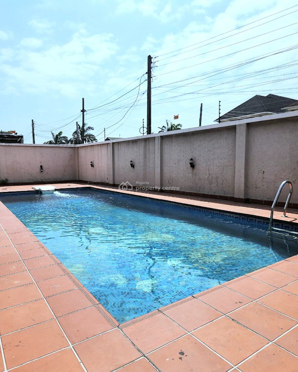 Well Maintained 3 Bedroom Terrace, Lekki Phase 1, Lekki, Lagos, Terraced Duplex for Rent