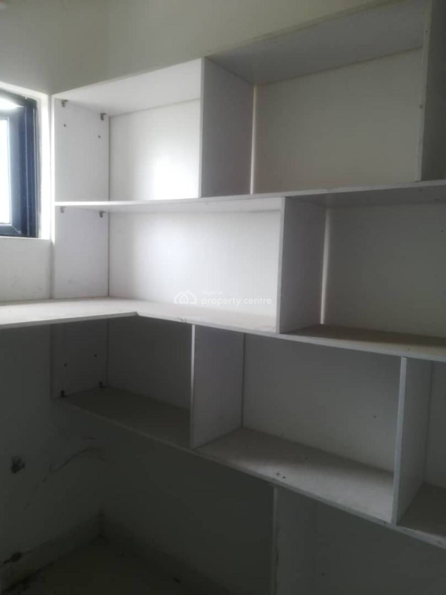 3 Bedroom Flat, Basorun  Estate, Sangotedo, Ajah, Lagos, Flat / Apartment for Rent