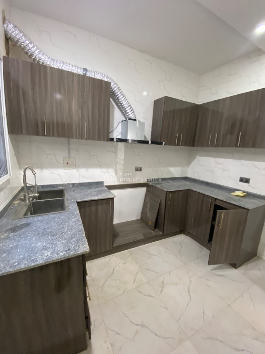 Very Spacious and Luxurious Two (2) Bedroom Apartment, Zone E Extension, Apo Resettlement, Apo, Abuja, Flat / Apartment for Rent