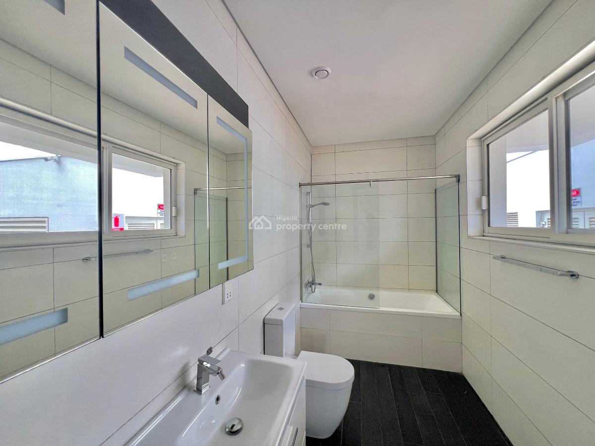 Well Maintained 3 Bedroom Flat, Banana Island, Ikoyi, Lagos, Flat / Apartment for Rent