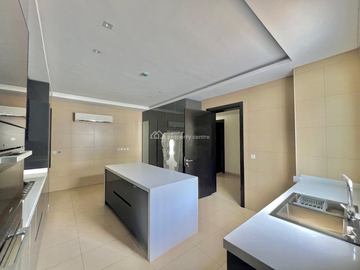 Well Maintained 3 Bedroom Flat, Banana Island, Ikoyi, Lagos, Flat / Apartment for Rent