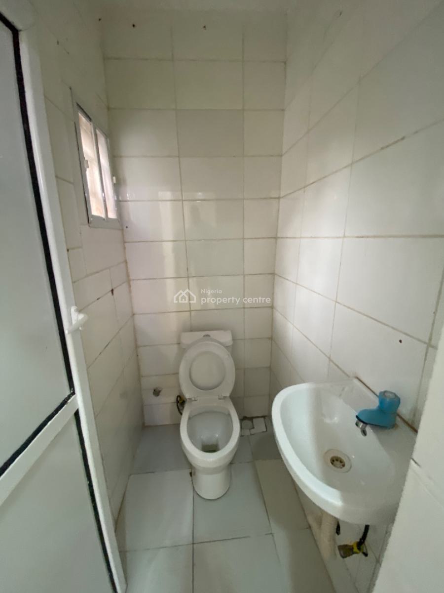 Very Neat and Cozy Two (2) Bedroom Apartment, Zone E Extension, Apo Resettlement, Apo, Abuja, Flat / Apartment for Rent