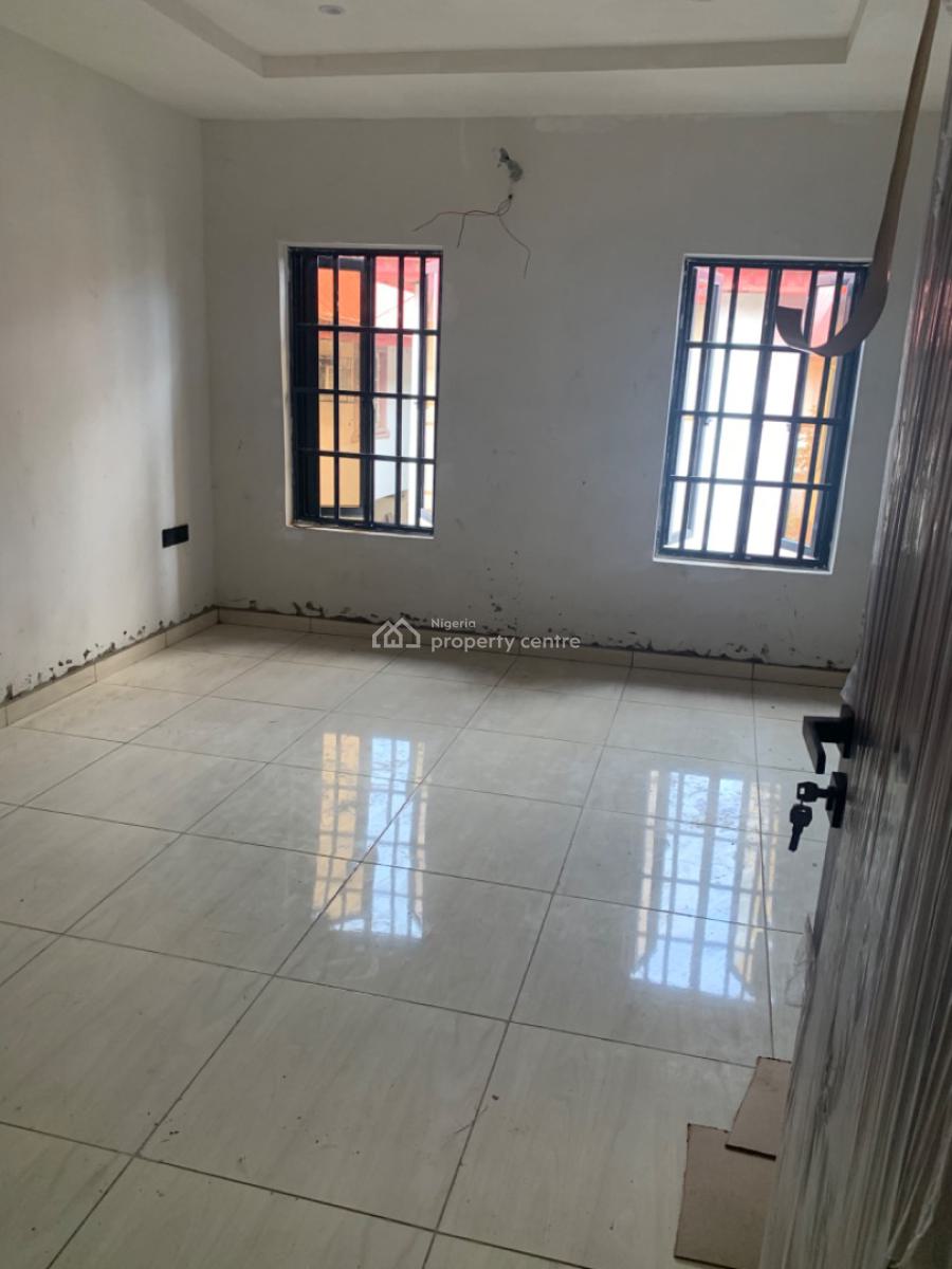 Luxury 2 Bedroom Flat, Gra Phase 1, Magodo, Lagos, Flat / Apartment for Rent
